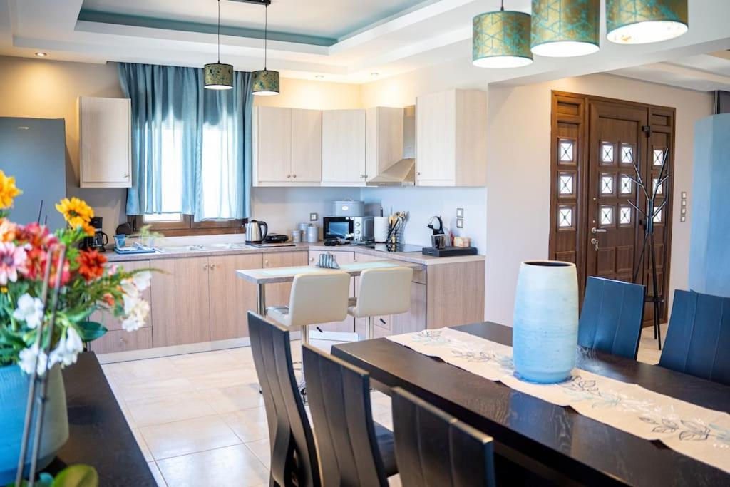Luxury Apartments Platánion Eksteriør billede